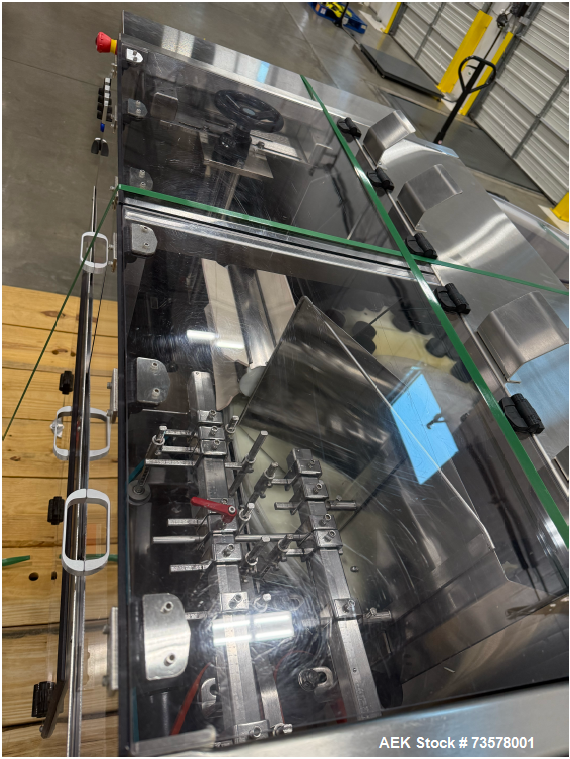 Used Pace Omni-Line Bulk Bottle Unscrambler, Model M400. Is capable of speeds from 20-400 bottles a minute, depending on size and application. Includes Pace bottle feeder. Has a 48" diameter sorting ...