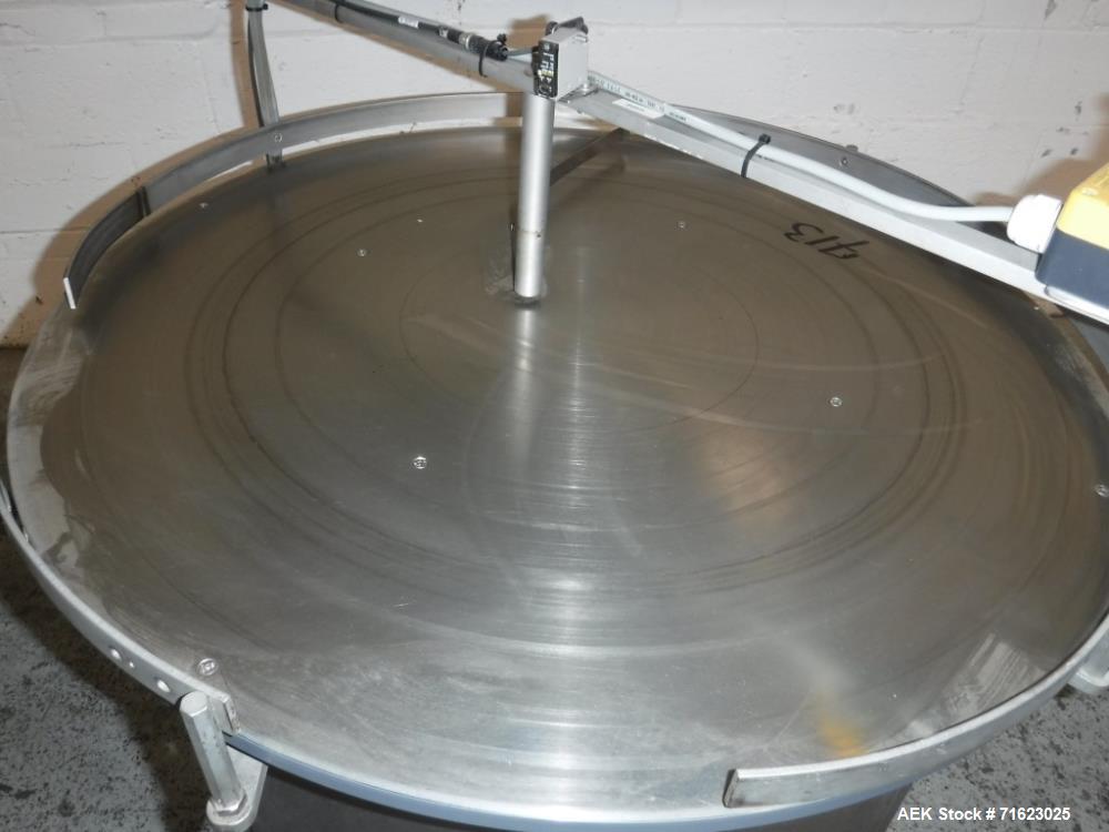 Used Simotek 36" Accumulation Table, Model 910