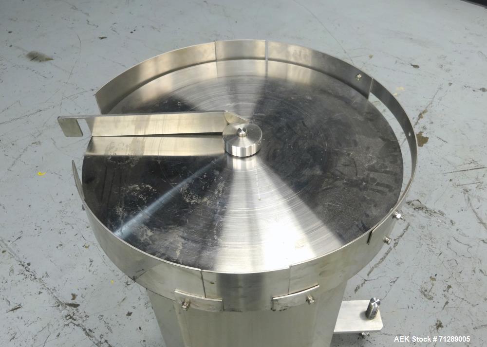 Used Cozzoli Machine Company Model AT24-957 Rotary Accumulation Table