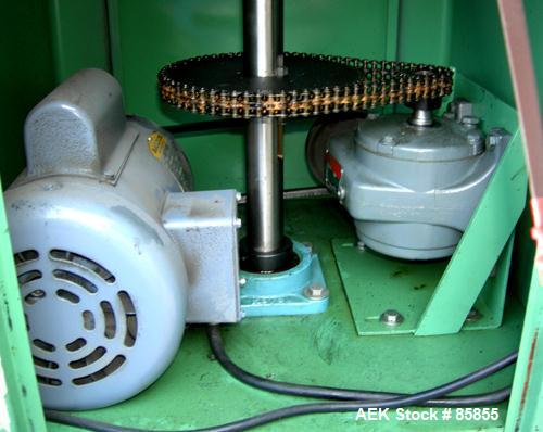 USED: Island Equipment unscrambler/accumulating table, 30" diameter,  stainless steel. 1-1/2" wide side rails, 12" wide x 24" long infeed section. Driven by a 1/2 hp, 1/60/115/208-230 volt/1140 rpm g...