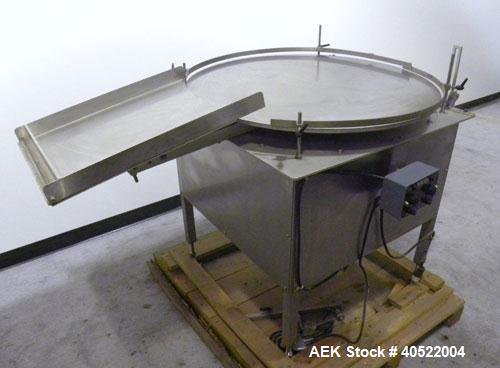 Used Kalish Unscrambler Accumulating Table, model 7500, 304 stainless steel. 36" diameter table, adjustable side rails, 20" wide x 24" long infeed section. Driven by a 1/4 hp, 90 volt DC motor with s...