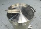 Used Cozzoli Machine Company Model AT24-957 Rotary Accumulation Table