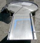 USED: Hull unscrambler/accumulating table, model 24A30. 30