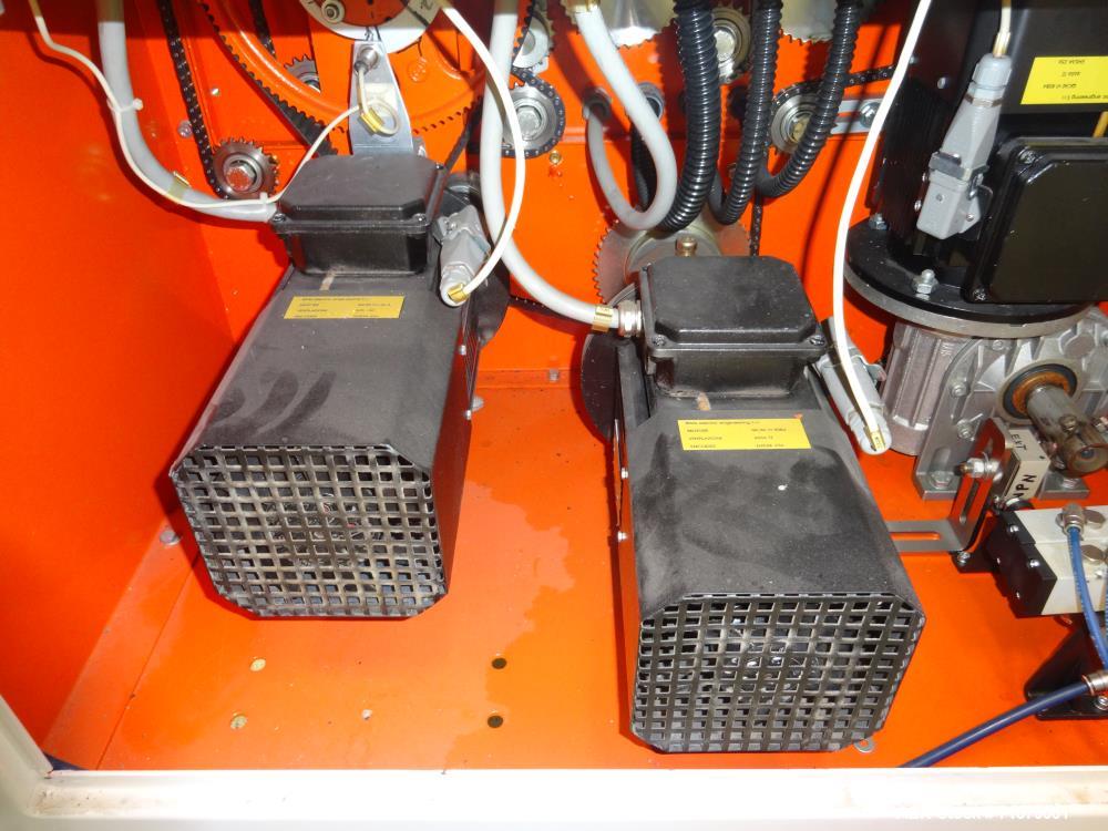 Used Ilapak Model Carrera 1000 PC Automatic Horizontal Flow Wrapper