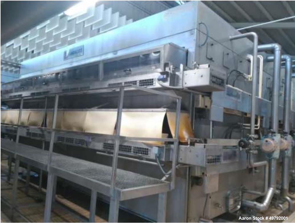 Used Landaluce Tunnel Pasteurizer, Model 2T75 C/6. Capacity up to 80,000 BPH; (2) Decks; (8) Zones; 20.8m Long x 6m Wide; Currently running glass bottles of 25cl and 33cl at 35,000 BPH; Mfg. 1987, up...