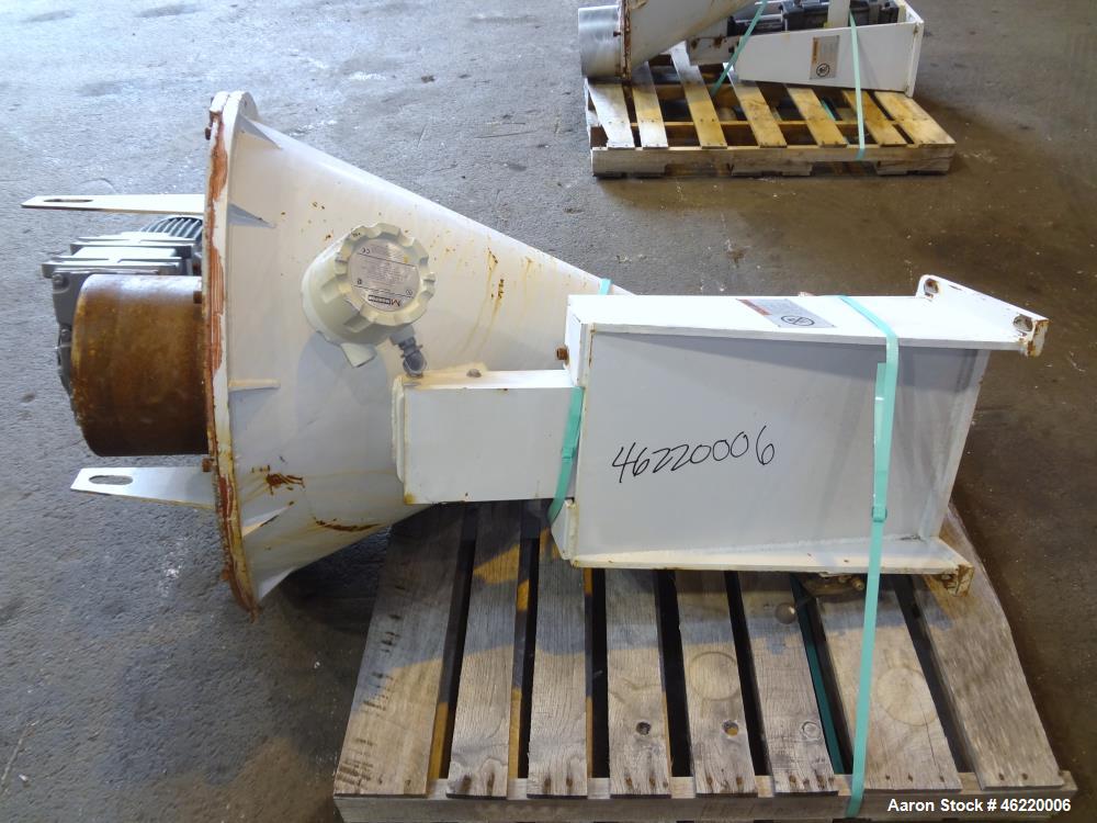 Used Cincinnati Milacron Crammer Feeder. Approximately 5" diameter 304 stainless steel vertical feed screw. Carbon steel slant cone hopper approximately 28" diameter x 34" deep. Screw driven by a 3 h...