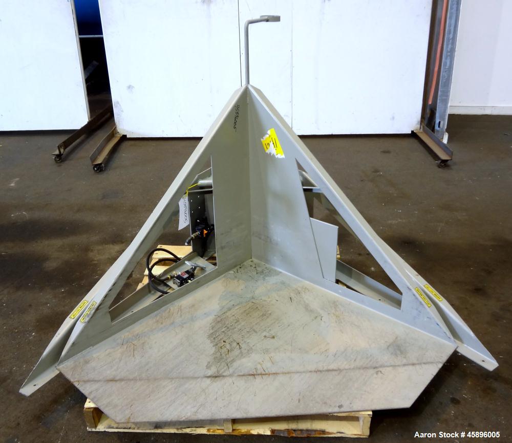 Used Conair Floor Level Gaylord Tilter, Model 29-999-SP, Carbon Steel. 1500 Pound capacity, air operated foot pedal controller. Serial# 6986362-1-10.
