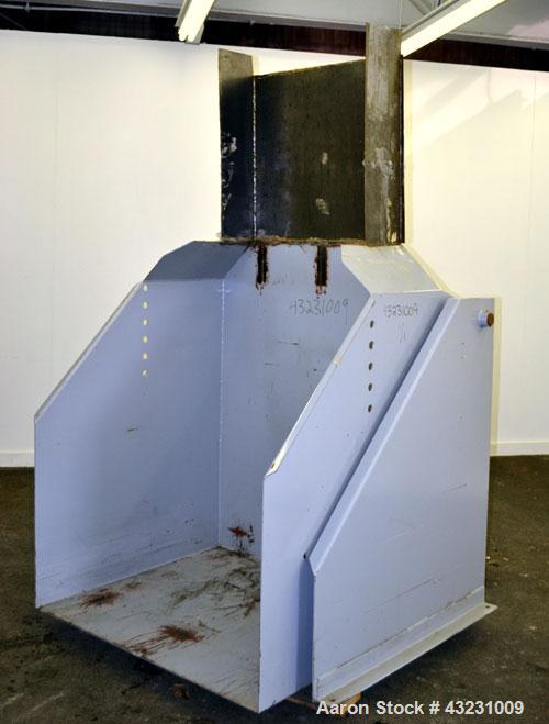 Used The Eagle Group Hydraulic Gaylord Dumper, Model 30-25, Carbon Steel. Approximately 48" wide x 41-3/4" deep x up to approximately 50-1/2’’ tall container capacity. Lift capacity approximately 250...