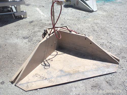 Used Plastic Process Equipment Floor Level Pneumatic Tilt-Table, model BT-16000, carbon steel. 2000 Pound capacity. 44" x 44" Floor level entry, adjustable wand holder, approximate 52 degree corner t...