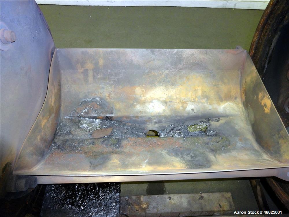Used Beringer Jet Cleaner Oven, Model 1724, Carbon Steel. Approximate 17" Diameter x 24" Long Horizontal Chamber. Roll out parts tray. Maximum operating temperature 950 degrees F. Includes a approxim...