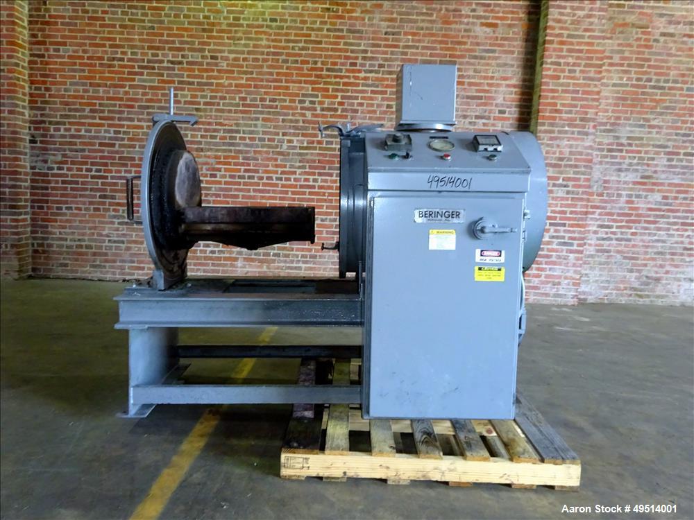 Used Beringer Jet Cleaner, Model 1724. Approximately 17" diameter x 24" long carbon steel chamber. Roll out parts tray approximate 23-1/2'' long. Maximum operating temperature 950 degrees F. Includes...
