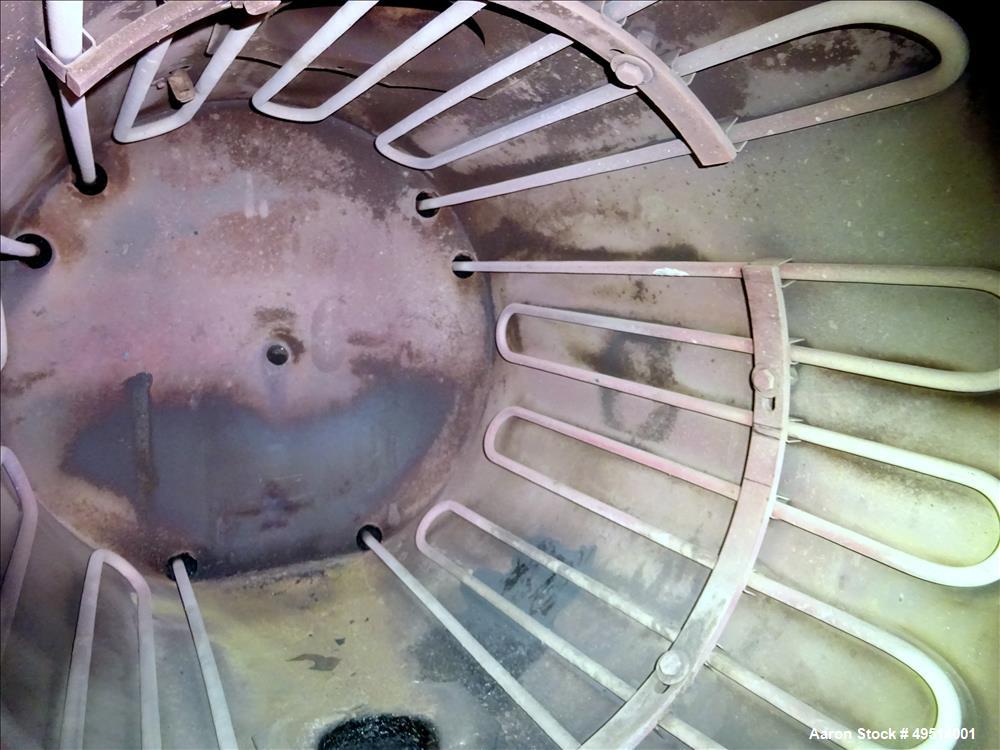Used Beringer Jet Cleaner, Model 1724. Approximately 17" diameter x 24" long carbon steel chamber. Roll out parts tray approximate 23-1/2'' long. Maximum operating temperature 950 degrees F. Includes...