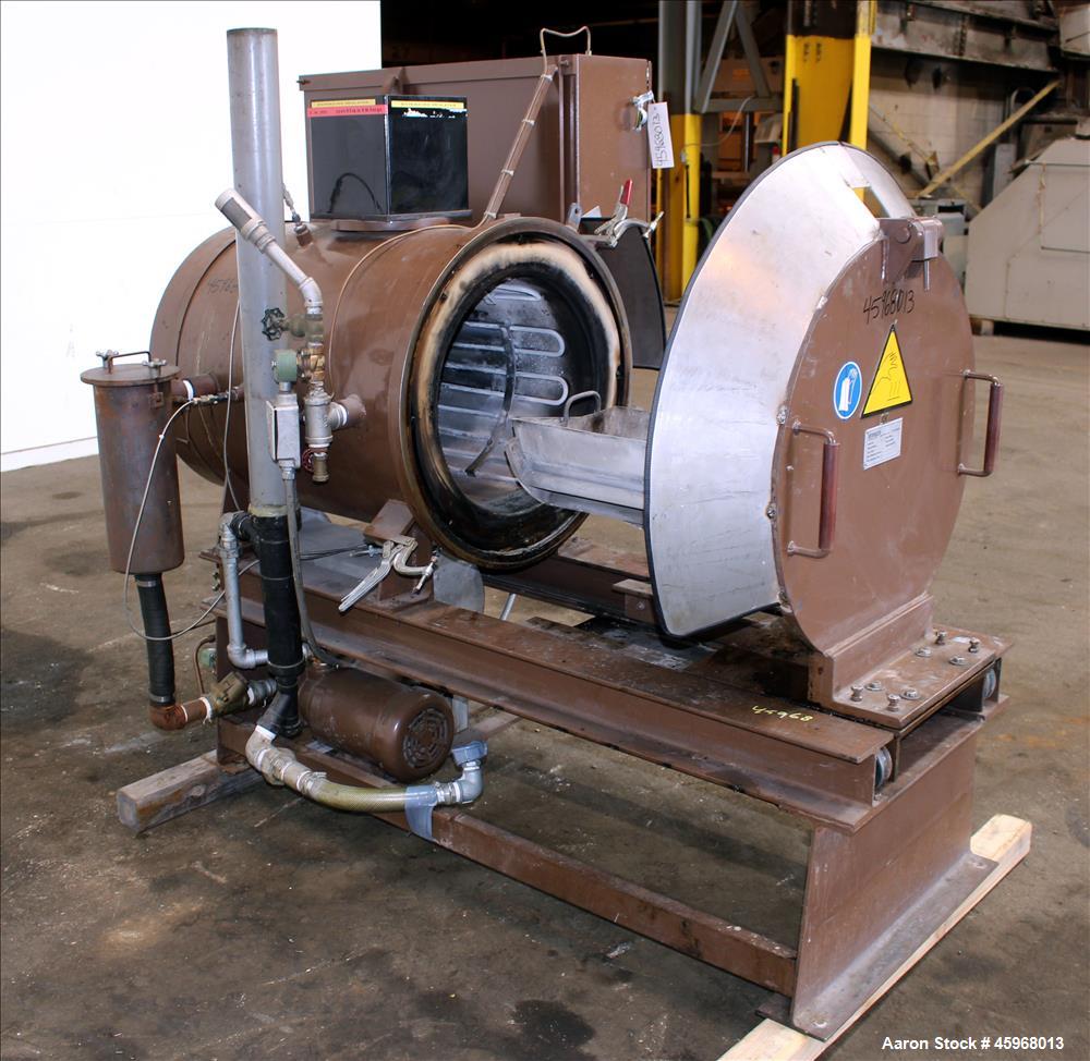 Used Beringer Jet Cleaner, Model JPC 1724. Approximately 17" Diameter x 24" long horizontal chamber. Roll out parts tray. Maximum operating temperature 950 degrees F. Maximum operating pressure 0 psi...