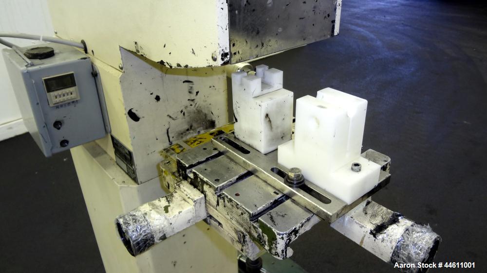 Used Tampo Print Pad Printer, Model Hermetic 61. Single cycle, approximately 1300-1400 per hour. Ink doctoring cup 60 mm, cliché size 70 mm x 140 mm, maximum print image size 55 mm. Includes foot ped...