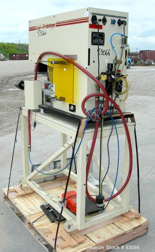 USED: United Silicone UNI Printer Pad Printer, model UP505. (4) Head, foot pedal control. 1/60/120 volt, 6 amp, 720 watt. Max print diameter 4-1/2", max cycle rate 1200/hour, ink reservoir diameter 5...