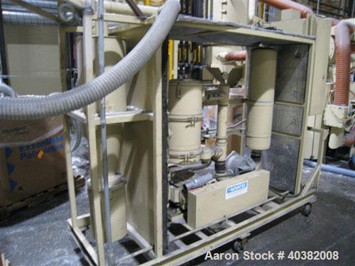 Used Novatech model BPU15 portable pneumatic conveyor. Unit includes frame and enclosure mounted on casters. 460 volt, 3 phase, 60 cycle. Serial #12-739-1229.
