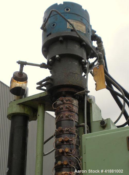 Used Hayssen Monablow Continuous Blow Molding Machine, Model 2125 S. Single station, dual head. Platen size 12" x 13", maximum daylight 14-1/4", minimum daylight 8.5", clamp stroke 5-1/16". Head cent...