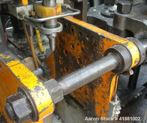 Used Hayssen Monablow Continuous Blow Molding Machine, Model 2125 S. Single station, dual head. Platen size 12" x 13", maximum daylight 14-1/4", minimum daylight 8.5", clamp stroke 5-1/16". Head cent...