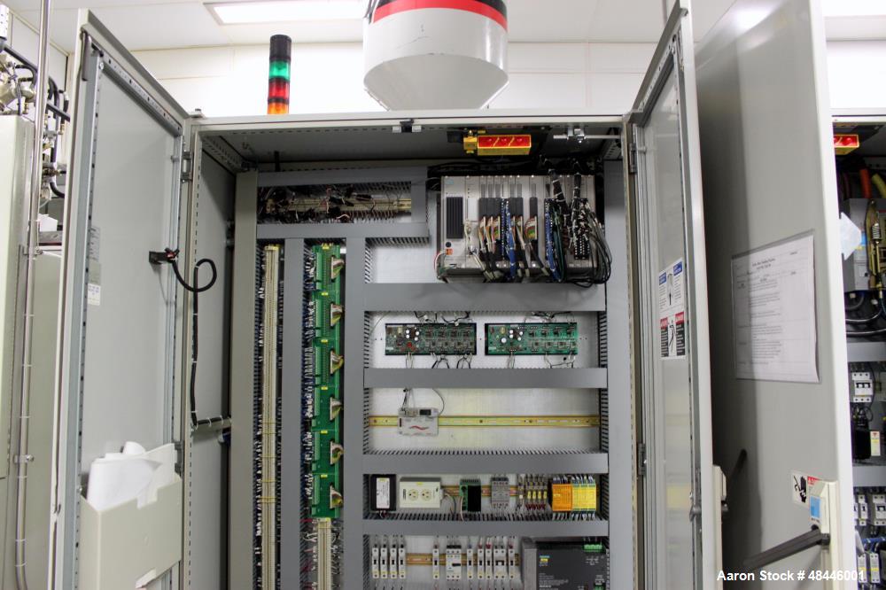 Used Uniloy Reciprocating Screw Intermittent Extrusion Blow Molding Machine, Model R2000.  80mm diameter reciprocating screw extruder, 24:1 L/D, 60 hp drive, Siemens AC variable drive with Siemens dr...