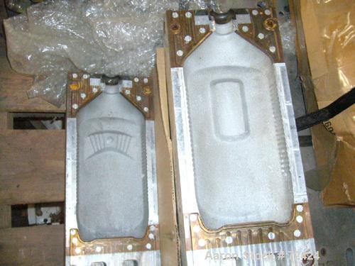 Used Uniloy Plastic Bottle Mold For 42 Ounce LDL Squeeze Bottle