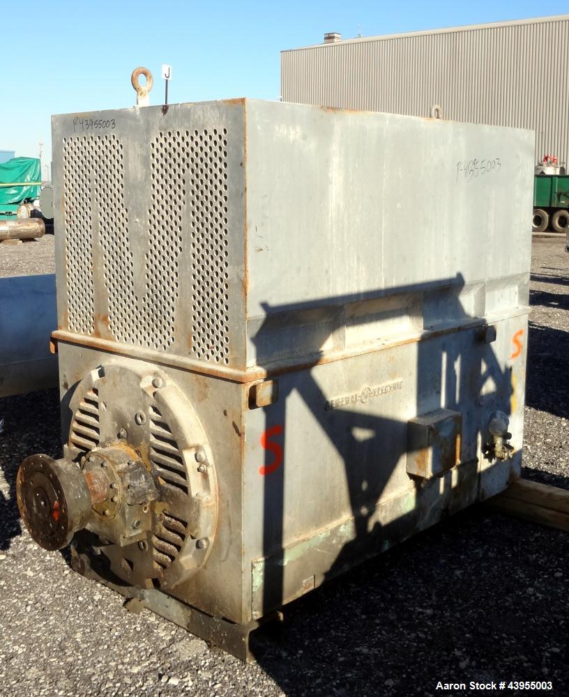 Used Farrel Continuous Mixer, Model 9FCM. Approximate 1881 cubic inch mixing chamber, rated up to 10000 pounds per hour. Jacketed chamber, chrome cored rotors. Approximate 1000hp motor with Lufkin ge...