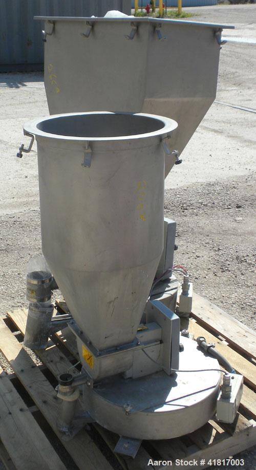 Used Farrel CP23 Compounding System consisting of: (1) Farrell continuous mixer, type 2LM. Cored rotors driven by a 30 hp, 500 volt, 1150 rpm DC motor. (1) Farrell 3-1/4" single screw extruder, 10 to...