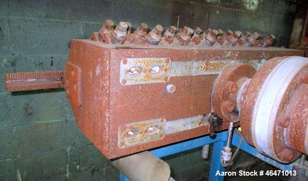 Used 29" wide flex lip sheet die, back center feed, dual R bars, removable lower lip, with manual decklling, serial# 89556/700/L5-CR.