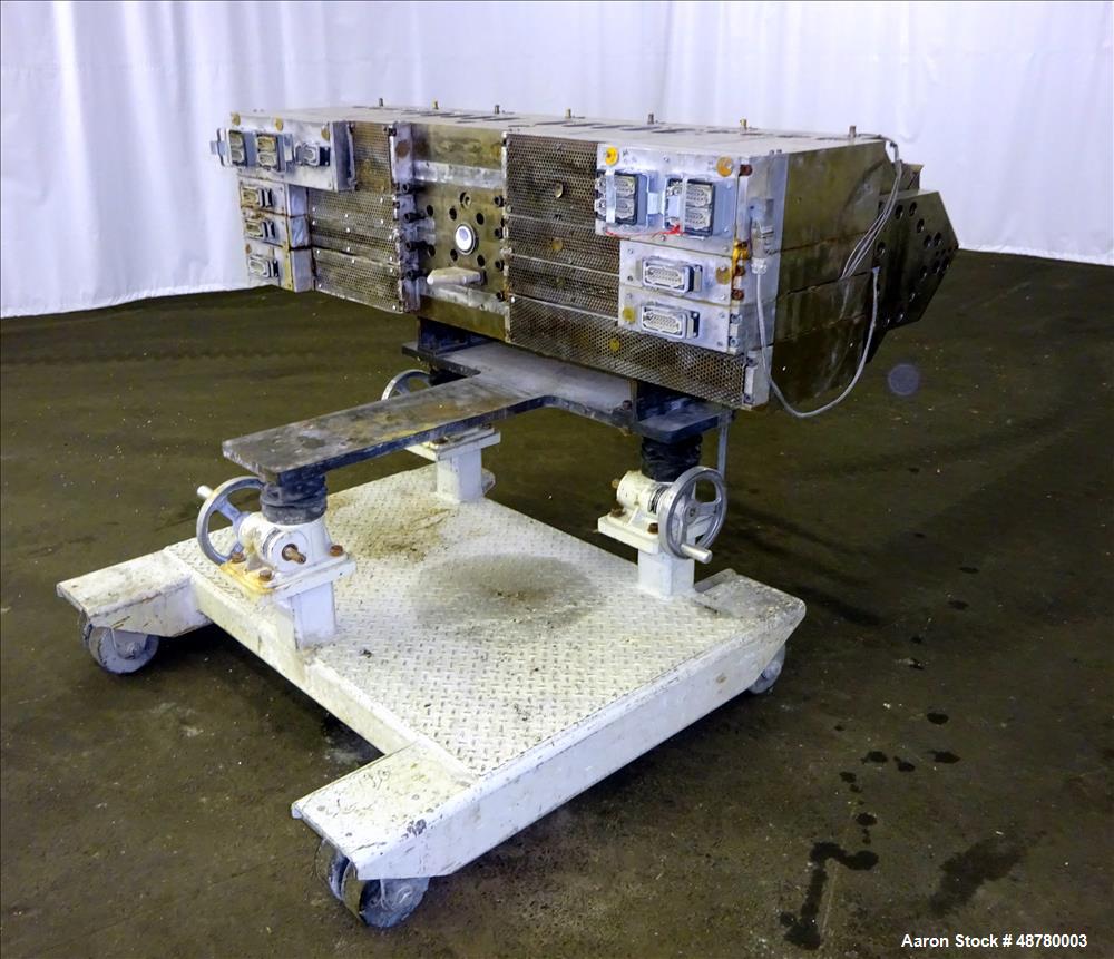 Used Cloeren Epoch IV Fixed Geometry multi layer Sheet Die. 58.5" (1500 mm) Working length, 62.5" (1600 mm) total length, 0-3.8 mm die gap range, flex lip type 2 mm.Removable lower lip. Lip adjustmen...