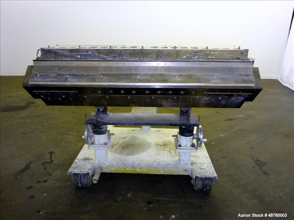 Used Cloeren Epoch IV Fixed Geometry multi layer Sheet Die. 58.5" (1500 mm) Working length, 62.5" (1600 mm) total length, 0-3.8 mm die gap range, flex lip type 2 mm.Removable lower lip. Lip adjustmen...