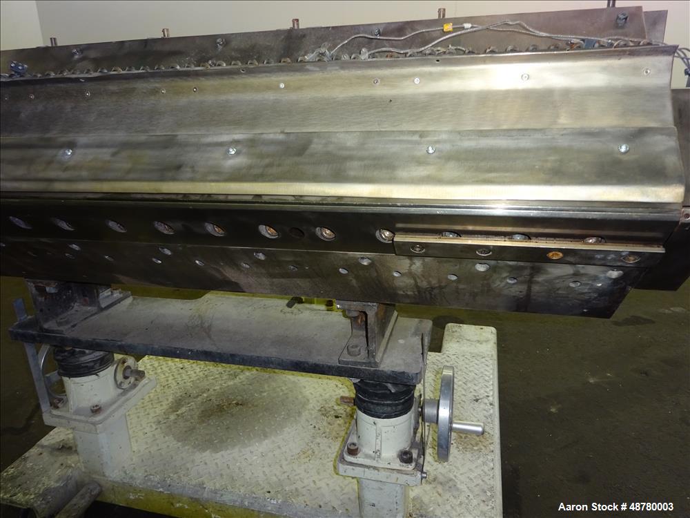 Used Cloeren Epoch IV Fixed Geometry multi layer Sheet Die. 58.5" (1500 mm) Working length, 62.5" (1600 mm) total length, 0-3.8 mm die gap range, flex lip type 2 mm.Removable lower lip. Lip adjustmen...