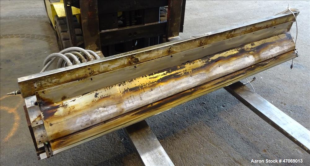 Used EDI Extrusion Dies 85" Wide Autoflex H40C Sheet Die. Approximately 4" wide x 3/4" tall back center feed. Lip opening 0.001 to 0.030. Serial# 85-9168-2, built 1985.