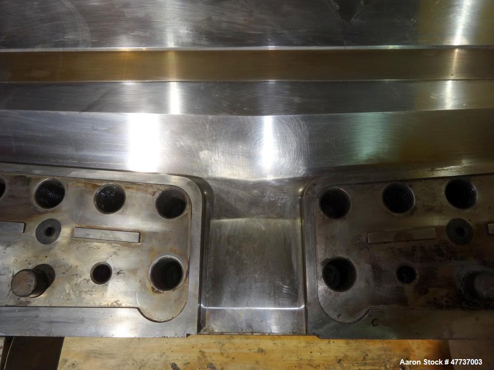 Used EDI Extrusion Dies 64" Wide Ultraflex Fast Gap Extrusion Die, Model UHRC-200. Multiflow 1 manifold design, center manifold width 2.000, end manifold width 1.000, land 1.000, lip opening 0.100 at...