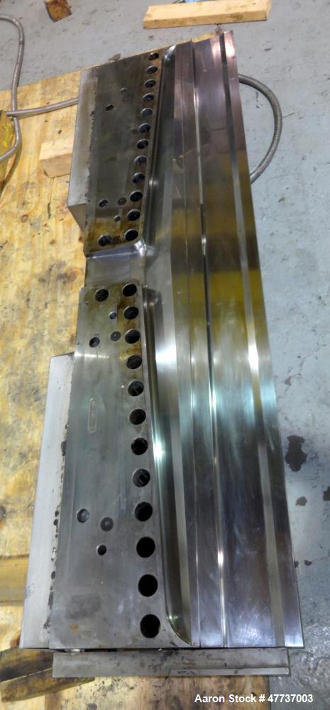 Used EDI Extrusion Dies 64" Wide Ultraflex Fast Gap Extrusion Die, Model UHRC-200. Multiflow 1 manifold design, center manifold width 2.000, end manifold width 1.000, land 1.000, lip opening 0.100 at...