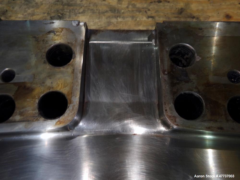 Used EDI Extrusion Dies 64" Wide Ultraflex Fast Gap Extrusion Die, Model UHRC-200. Multiflow 1 manifold design, center manifold width 2.000, end manifold width 1.000, land 1.000, lip opening 0.100 at...