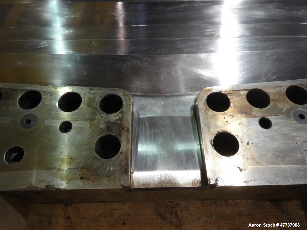 Used EDI Extrusion Dies 64" Wide Ultraflex Fast Gap Extrusion Die, Model UHRC-200. Multiflow 1 manifold design, center manifold width 2.000, end manifold width 1.000, land 1.000, lip opening 0.100 at...