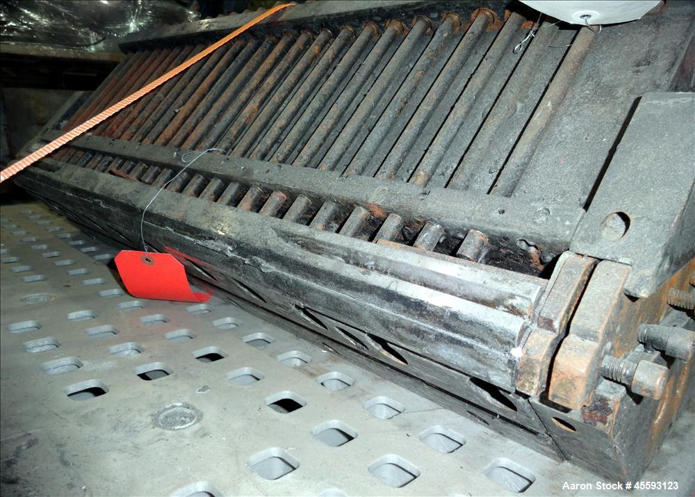 Used EDI 30" Wide Restrictor Bar Sheet Die. Extended lip adjustment, back center feed. Serial# 82-7045, A.D.# 97-1114-01-R.W.