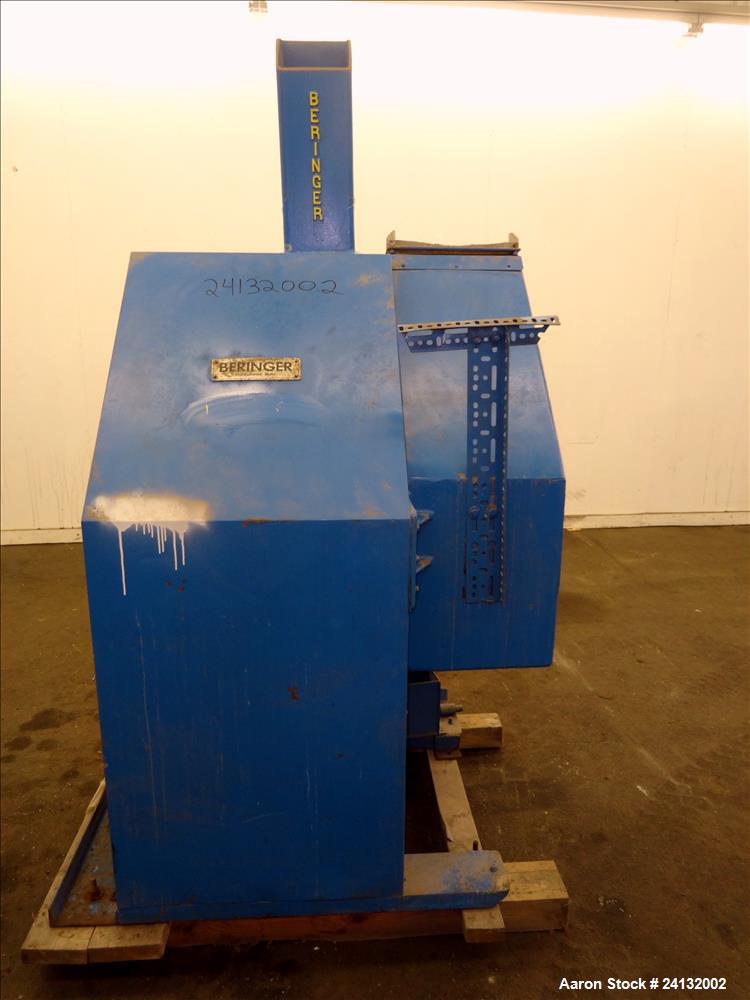 Used Beringer 12" Wide Air Wipe, Type WS-75. Includes New York blower model M16P5. Driven by a 5hp, 3/60/208-230/460 volt, 3450 rpm motor. Serial# 12D231.