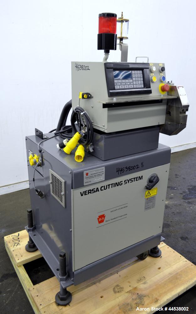 Used- Davis Standard Versa Cutter.Model H-4075-R-H00AA Approximate 1" capacity.  Includes a 1-1/4" diameter chuck.  Driven b...