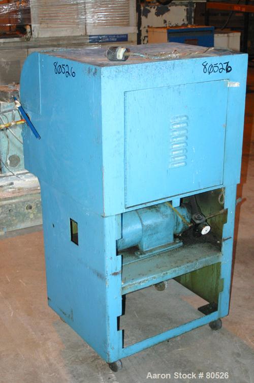 Used Gatto Fly Knife Cat-a-Cutter, Model RC2. Single blade, approximate 1/4" diameter cutting capacity. Driven by an approximate 1 HP, 3/60/50/208-220/440 Volt, 1730/1440 RPM varispeed motor. Unit mo...