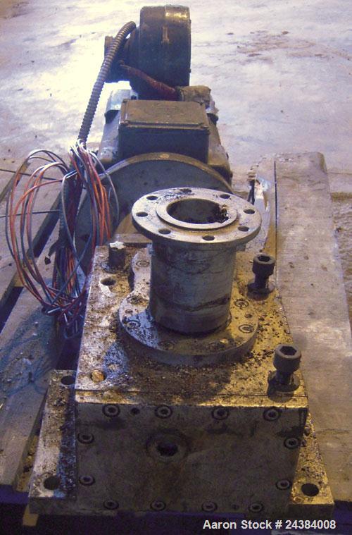 Used Gear pump, approximately 4 kw. 