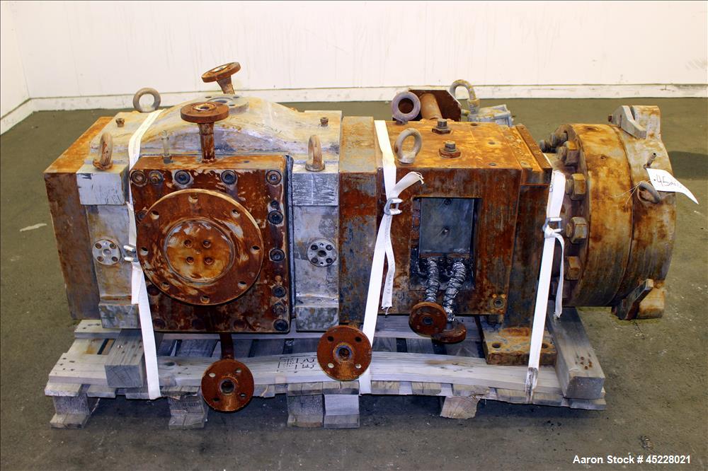 Used Maag Gear pump, Polyrex 180/125, Carbon Steel. 3 Tons per hour. Includes a 5-1/4" screen changer, shaft 8" diameter x 78" long and Herion power pack, driven by 2.2kW, 3/50/500 volt, 1400 rpm mot...