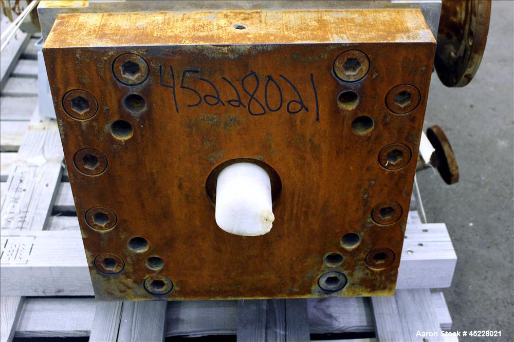 Used Maag Gear pump, Polyrex 180/125, Carbon Steel. 3 Tons per hour. Includes a 5-1/4" screen changer, shaft 8" diameter x 78" long and Herion power pack, driven by 2.2kW, 3/50/500 volt, 1400 rpm mot...