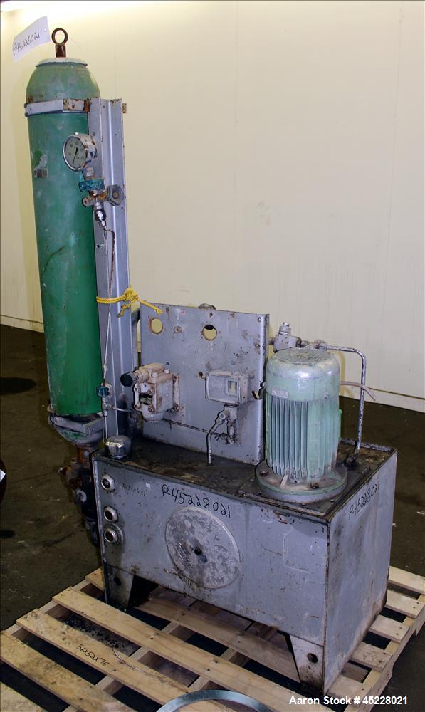 Used Maag Gear pump, Polyrex 180/125, Carbon Steel. 3 Tons per hour. Includes a 5-1/4" screen changer, shaft 8" diameter x 78" long and Herion power pack, driven by 2.2kW, 3/50/500 volt, 1400 rpm mot...