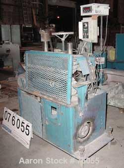 USED:Puller, manually adjustable cleated belts, 3" wide x 29" longcontact area. Driven by a 2 hp DC gearmotor. Includes a Focus 1 DCdrive controller.