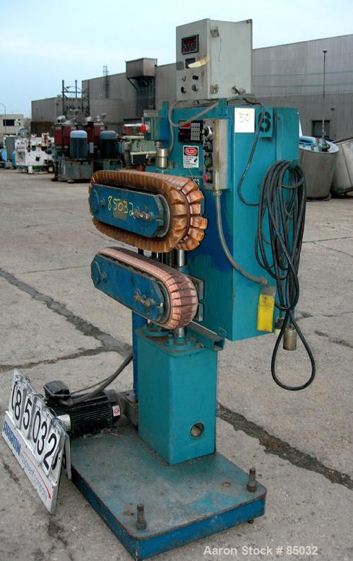 USED: Puller, (2) 4" wide x 25" long contact area, manually adjustable cleated belts. Driven by a 1.5 hp DC gearmotor. Inclu...