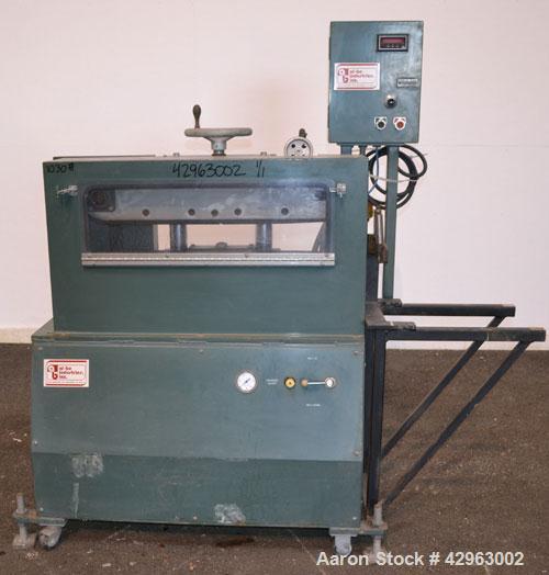 Used Al-Be Industries Puller, Model PV400AC. (2) 3-1/2’’ Wide x 32’’ long contact  rubber belts. 0’’ to 4’’ Capacity opening, manually adjustable. Driven by a 2hp, 3/60/230/460 volt , 1725 rpm gear m...