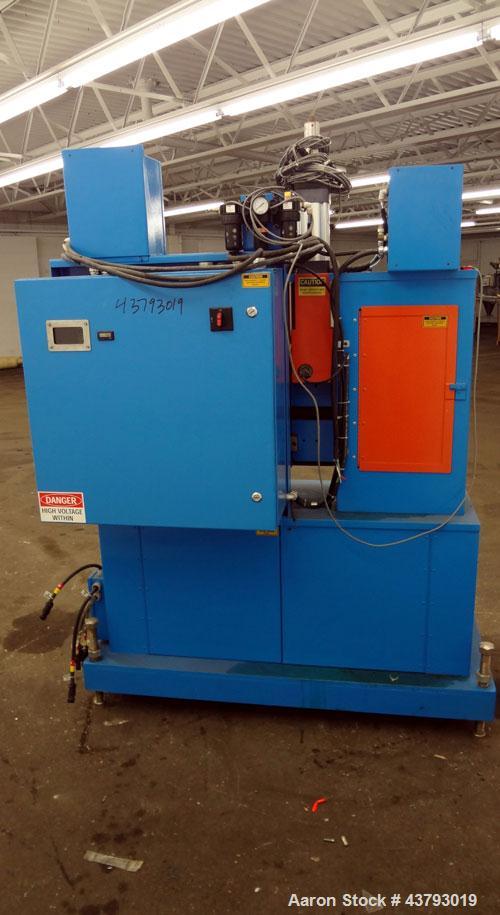 Used CDS Custom Downstream Systems Profile Puller, Model CBH-40-6V. 6" Wide x 40" long solid rubber belt. Speed range 3.4-113 feet per minute.3/60/460 volt, 6 amps. Very little use.