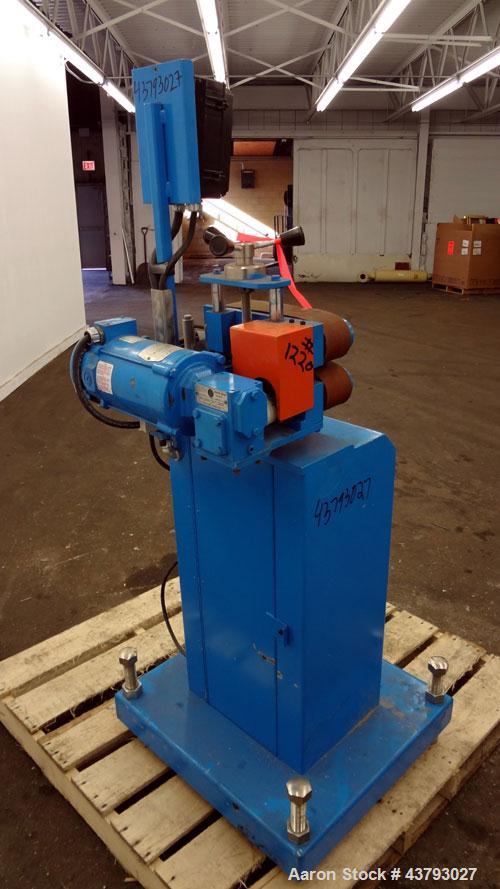 Used Custom Downstream Systems Belt Puller, Model CBH 9.5-3. Right to left operation. (2) 2-3/4" wide x approximate 9-1/2" long contact area rubber belts. Approximately 2 to 30 feet per minute belt s...