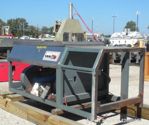 Used Crown Traveling Cut Off Saw. Approximate 18'' diameter upacting blade, maximum cutting width 9'', maximum cutting height 2-1/2''. Driven by a 2.2kw ( 3hp), 3/50/380 volt, 2900 rpm motor. Mounted...
