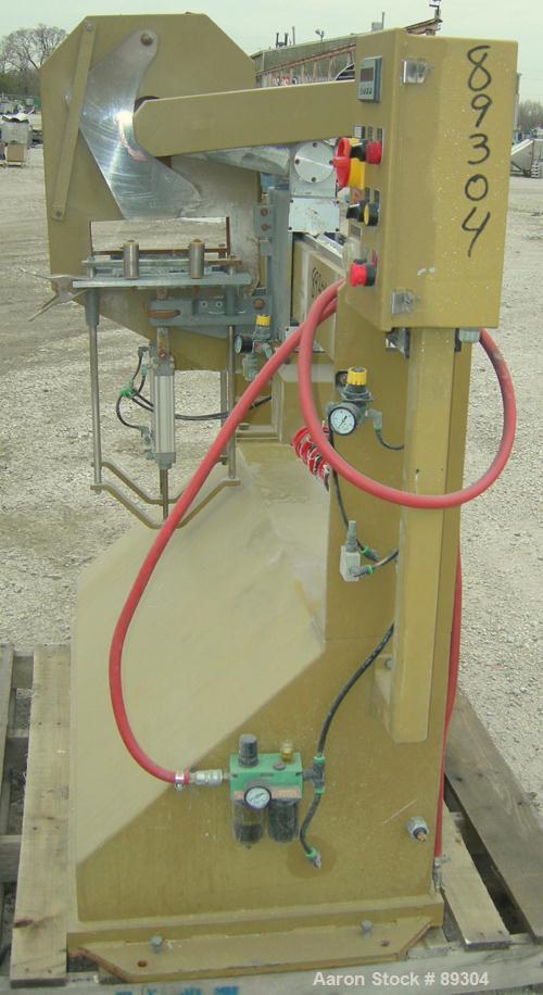 USED: Royal Machine traveling cut off chop saw, model 101. Approximate 14" diameter blade, pneumatically adjustable hold downs. Approximate 24" saw travel. Driven by a 2 hp, 3/60/575 volt, 3480 rpm m...